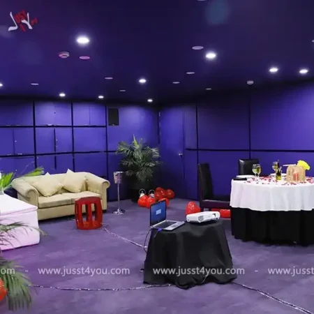 intimate-private-movie-date-in-bangalore