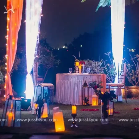 private-cabana-dining-with-lakeview