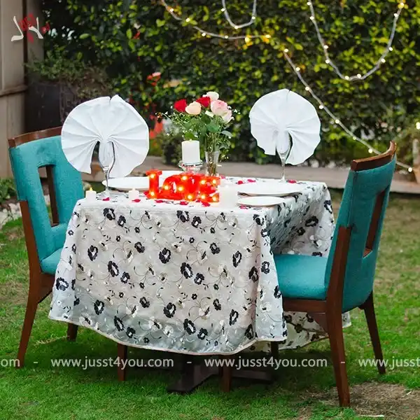 Private Garden DIning in Noida