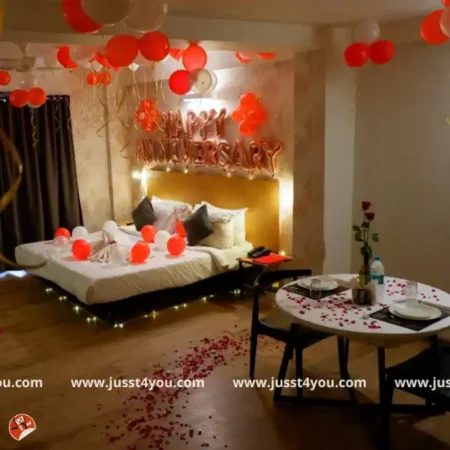 Room Candlelight Dinner