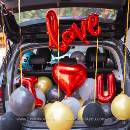 Romantic Proposal Car Dikki Decor