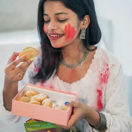 Colourful Holi Hamper