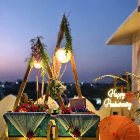 twin-triangle-rooftop-dinner