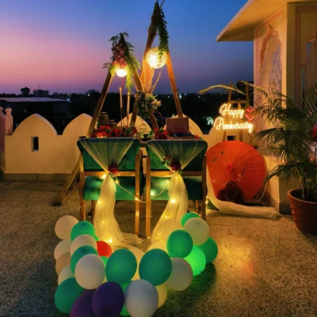 twin-triangle-rooftop-dinner