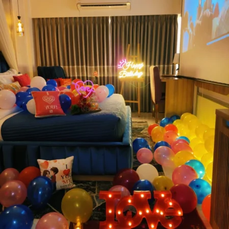 luxury-movie-date-with-bathtub