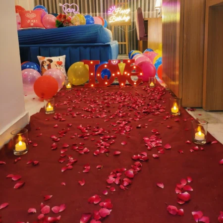 luxury-movie-date-with-bathtub