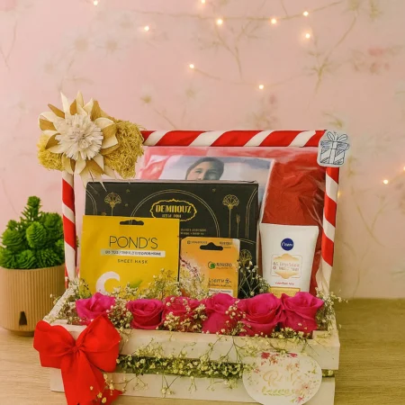 Blush & Bloom Hamper Box