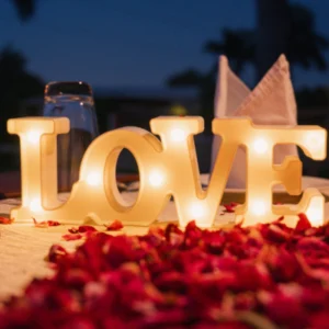 poolside-dining-at-umrao