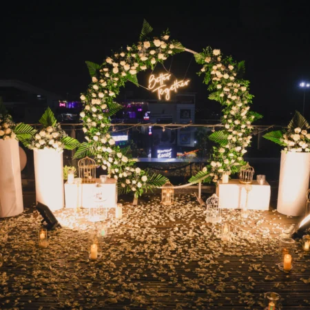 luxury-white-circle-proposal