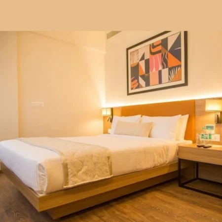 poolside-romantic-candlelight-dinner-with-stay-in-thanisandra