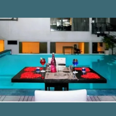 poolside-romantic-candlelight-dinner-in-thanisandra