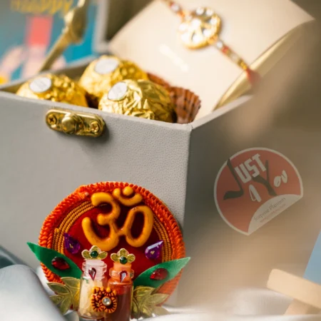 premium-rakhi-hamper-for-brother