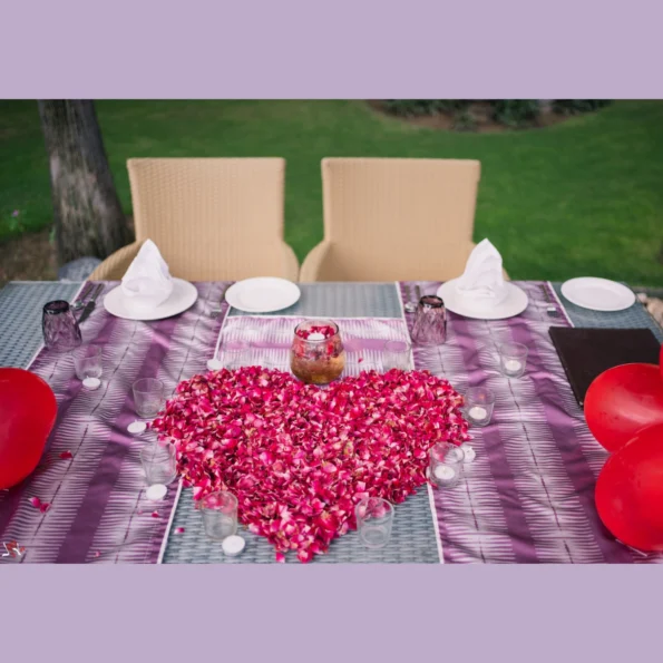 Poolside Dining at Umrao