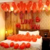 red-romance-balloon-decor