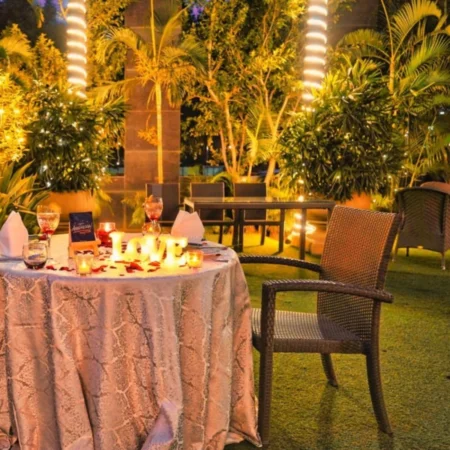 five-star-dining-in-noida