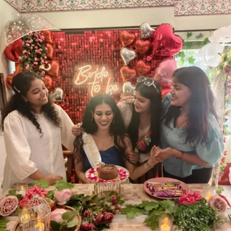 Bride To Be Table for 4 Pax Two Hearts in Love